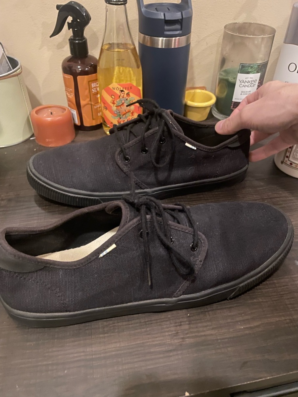 Toms Men's Black Canvas Low-Top Lace-Up Sneakers